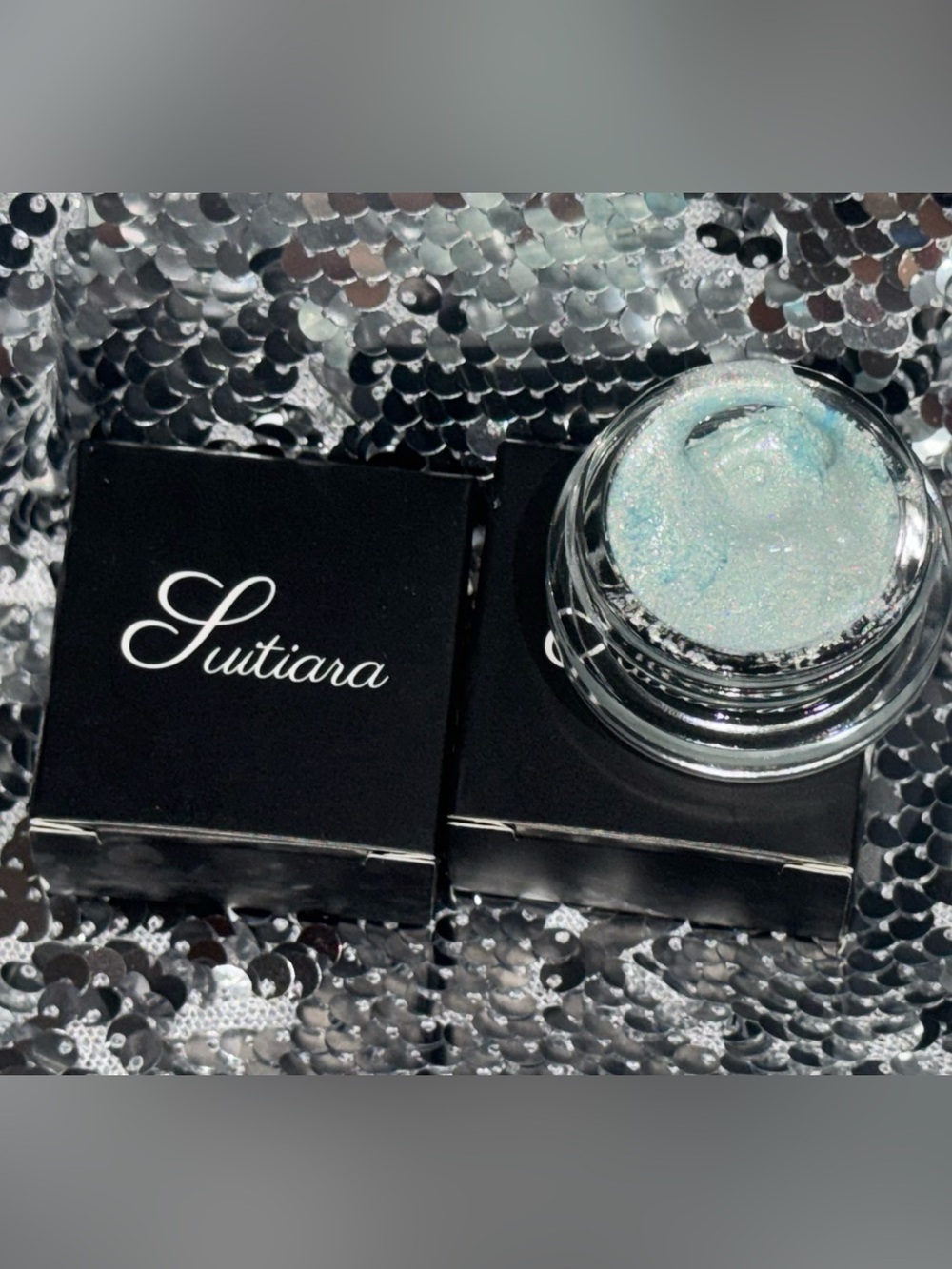 Sutiara Iridescent Glitter Gel – Holographic Shimmer